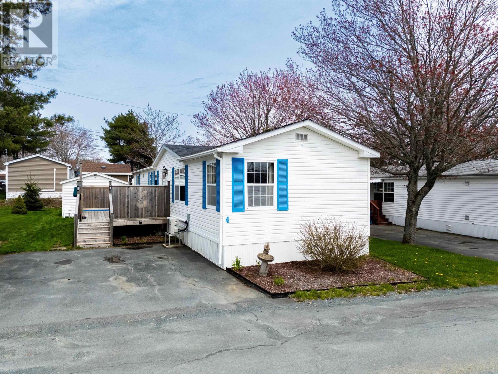 4 Tenth Street, Lucasville, Nova Scotia