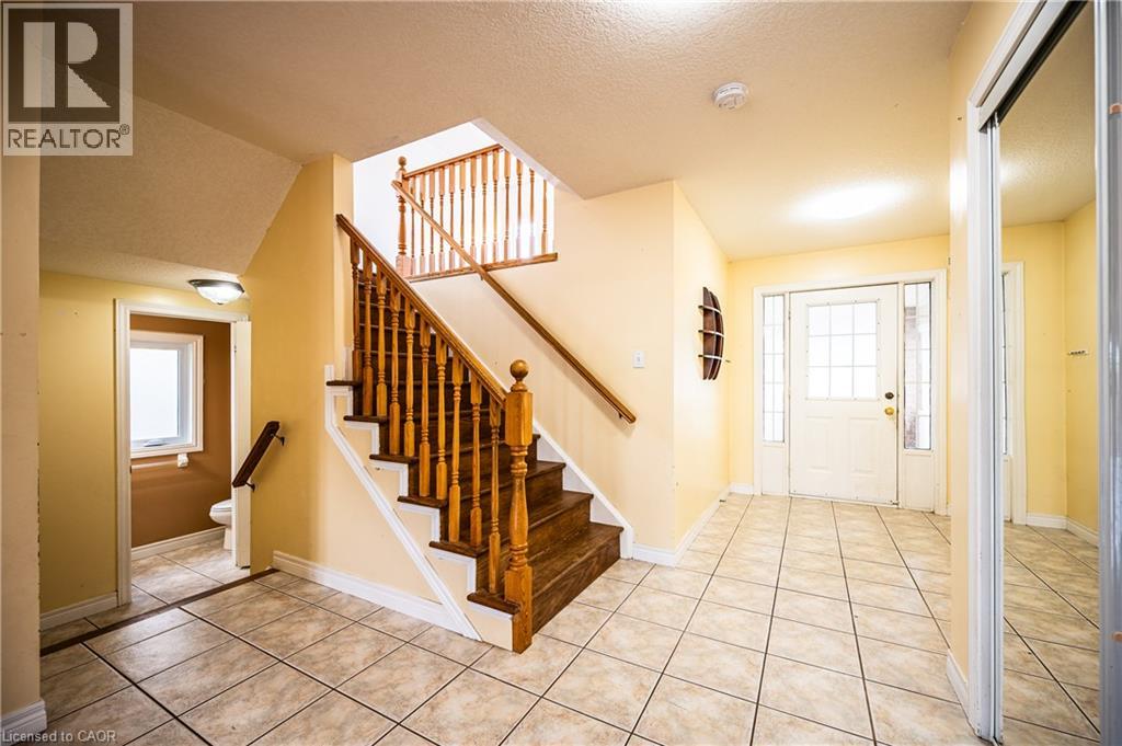 136 Hidden Creek Drive, Kitchener, Ontario  N2N 3N7 - Photo 3 - 40837449