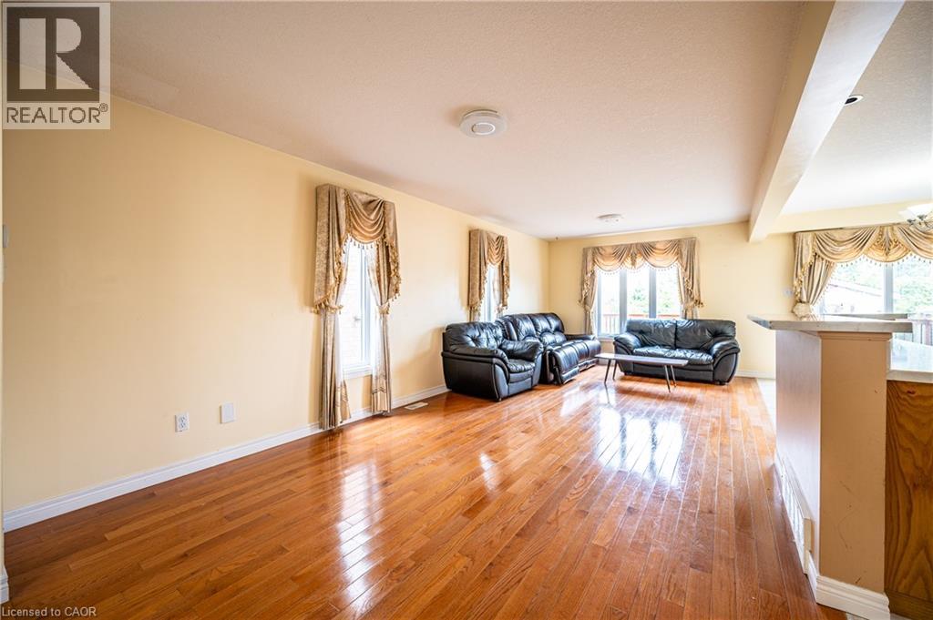 136 Hidden Creek Drive, Kitchener, Ontario  N2N 3N7 - Photo 5 - 40837449