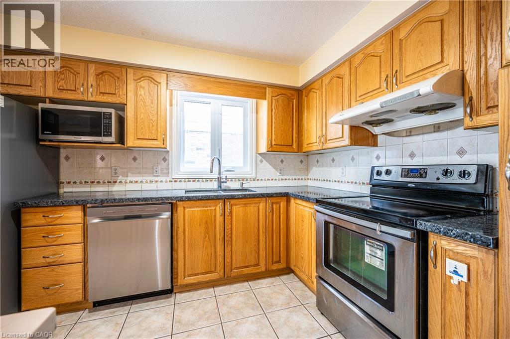 136 Hidden Creek Drive, Kitchener, Ontario  N2N 3N7 - Photo 12 - 40837449