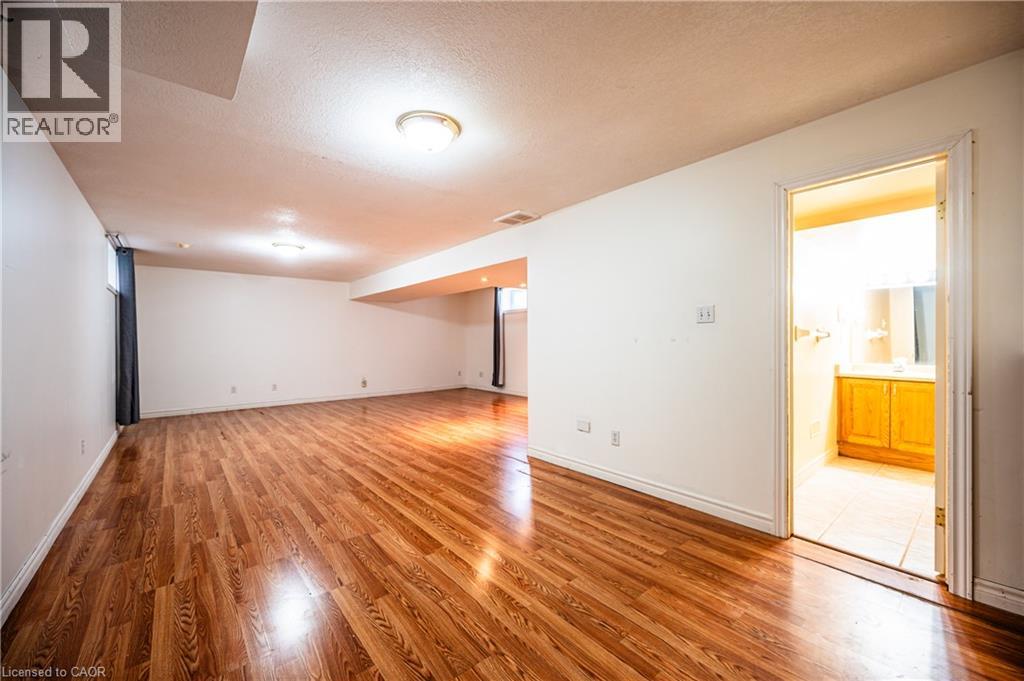 136 Hidden Creek Drive, Kitchener, Ontario  N2N 3N7 - Photo 24 - 40837449