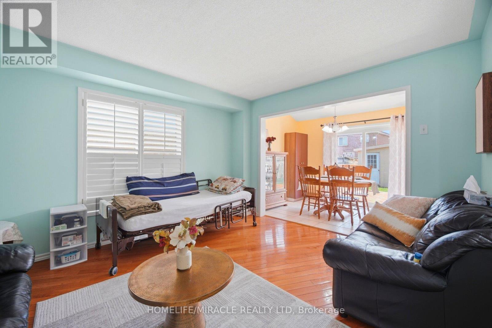31 Larkspur Road, Brampton, Ontario  L6R 1W8 - Photo 8 - W13477842