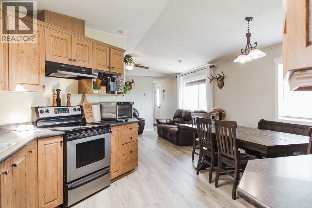 9705 108 Avenue, Clairmont, Alberta  T8X 5E4 - Photo 11 - A2332546