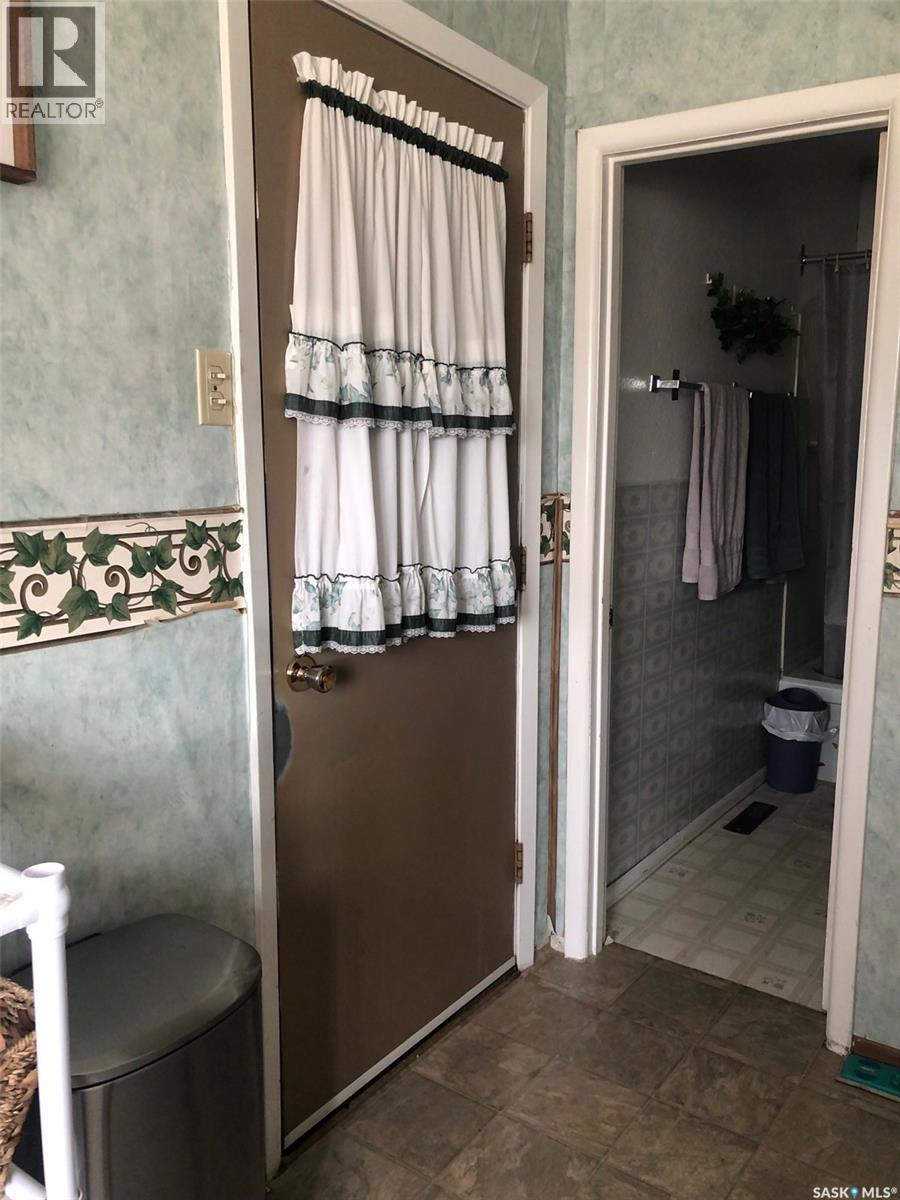 226 2nd Avenue Se, Norquay, Saskatchewan  S0A 2V0 - Photo 17 - SK044338