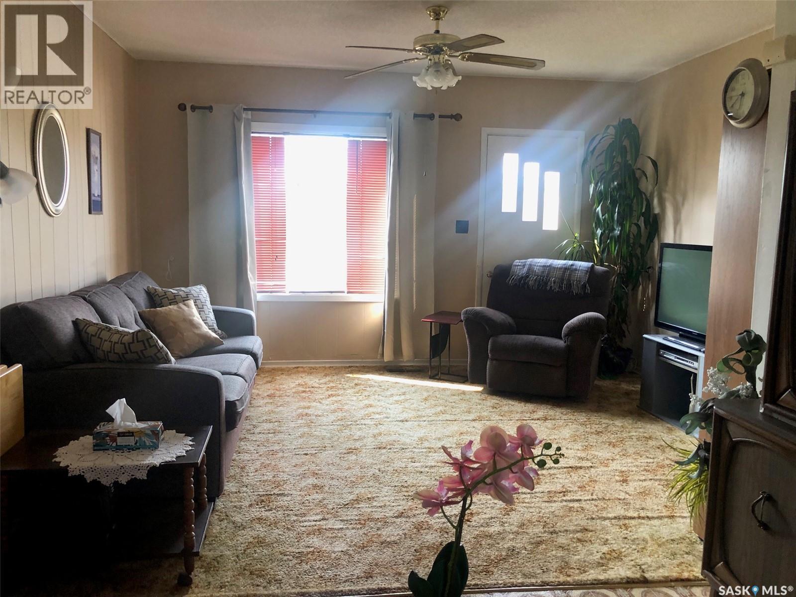 226 2nd Avenue Se, Norquay, Saskatchewan  S0A 2V0 - Photo 34 - SK044338