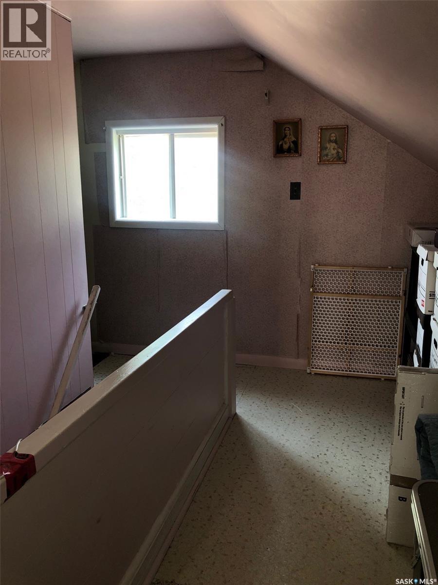 226 2nd Avenue Se, Norquay, Saskatchewan  S0A 2V0 - Photo 40 - SK044338