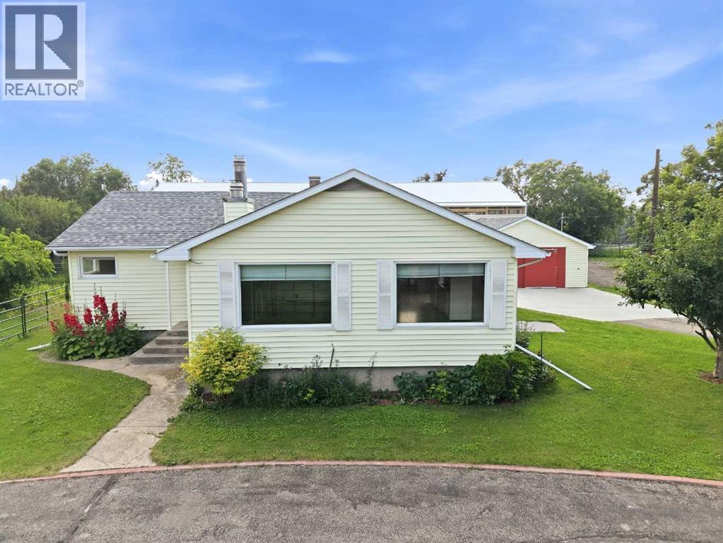 38546 Range Road 272, Rural Red Deer County, Alberta  T4P 0X6 - Photo 4 - A2329587