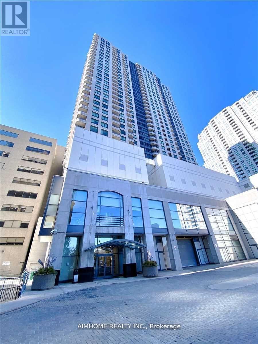 2101 - 8 HILLCREST AVENUE, Toronto, Ontario