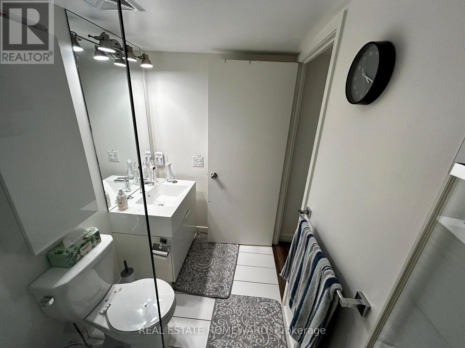 331 - 15 Iceboat Terrace, Toronto, Ontario  M5V 4A5 - Photo 10 - C13631682
