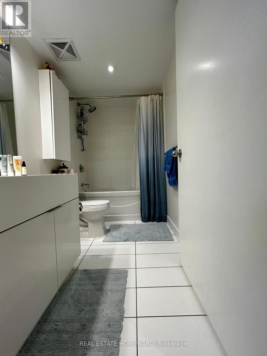 331 - 15 Iceboat Terrace, Toronto, Ontario  M5V 4A5 - Photo 11 - C13631682