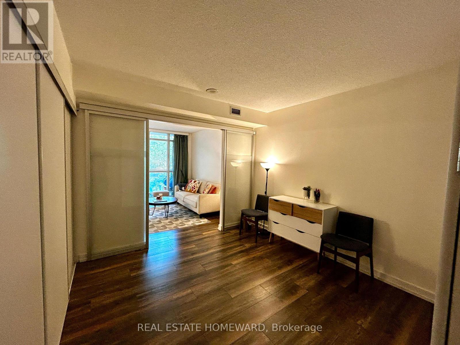 331 - 15 Iceboat Terrace, Toronto, Ontario  M5V 4A5 - Photo 12 - C13631682