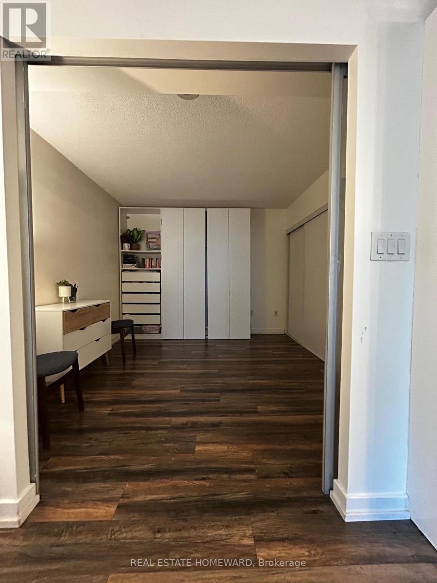 331 - 15 Iceboat Terrace, Toronto, Ontario  M5V 4A5 - Photo 13 - C13631682