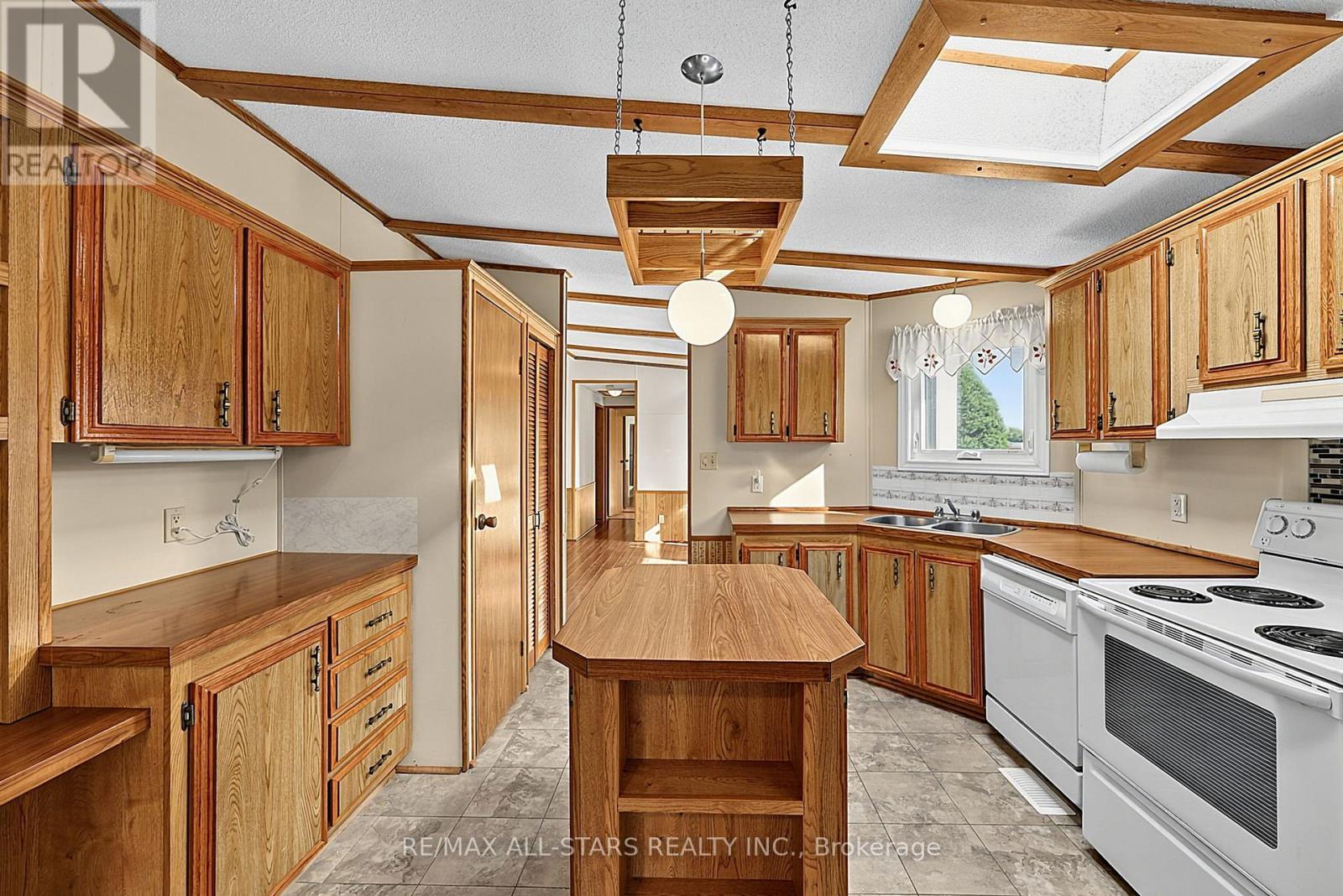 30 Damsel Circle, Georgina, Ontario  L0E 1R0 - Photo 16 - N13631644