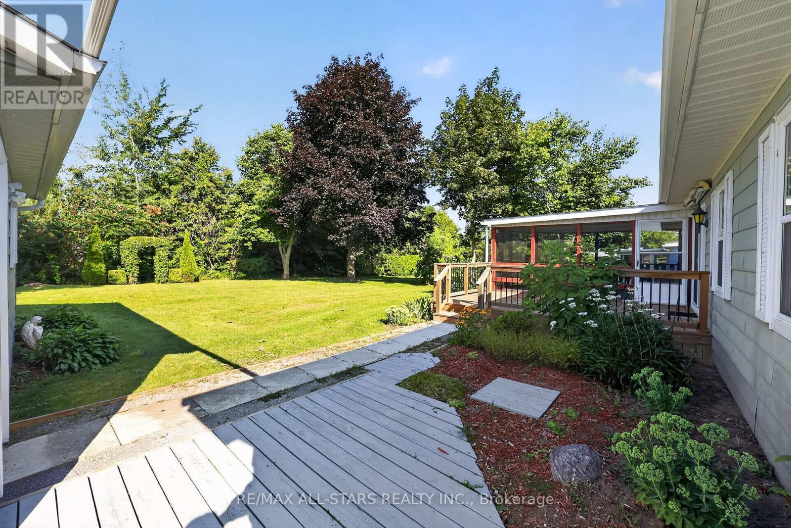 30 Damsel Circle, Georgina, Ontario  L0E 1R0 - Photo 6 - N13631644