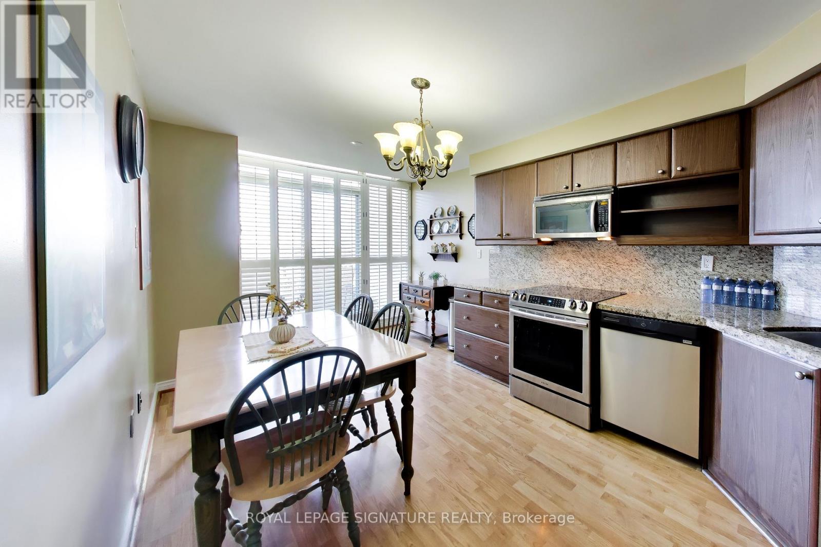 1802 - 1 Clark Avenue W, Vaughan, Ontario  L4J 7Y6 - Photo 9 - N13631704