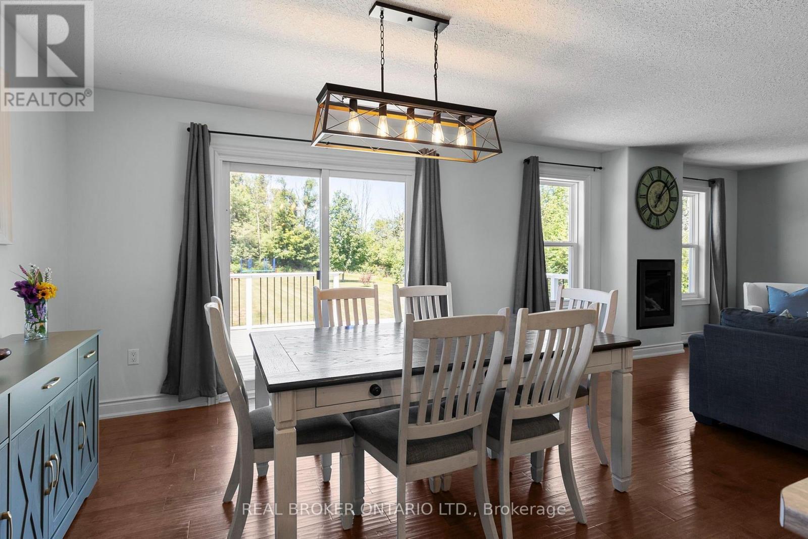 34 Merrington Avenue, Oro-Medonte, Ontario  L3V 0R5 - Photo 10 - S13631698