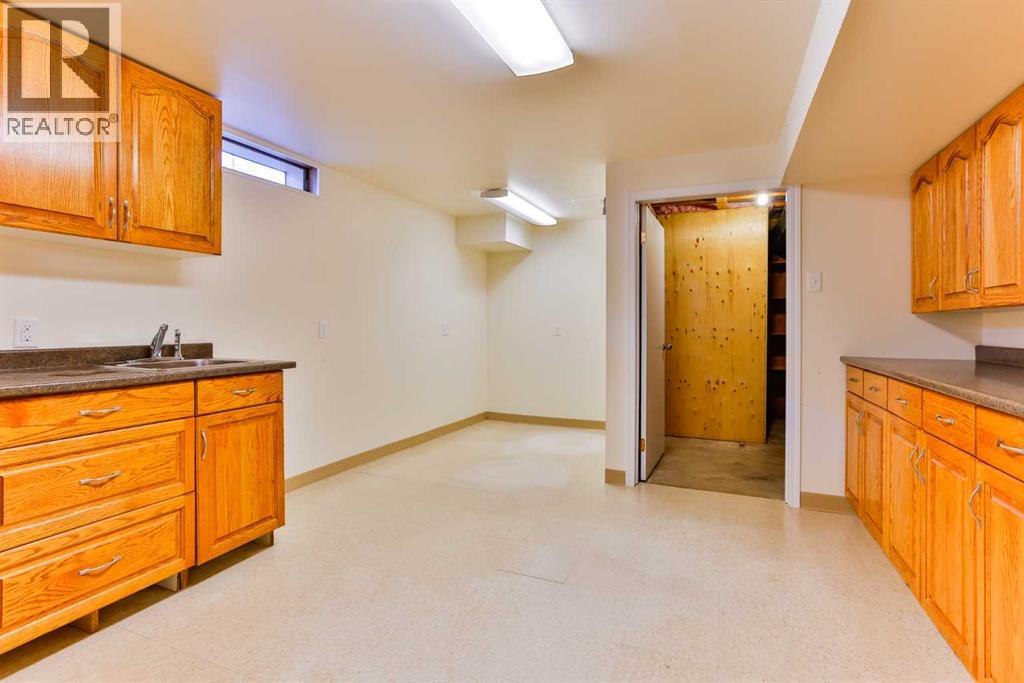 2206 16 Avenue S, Lethbridge, Alberta  T1K 0Z6 - Photo 15 - A2333465