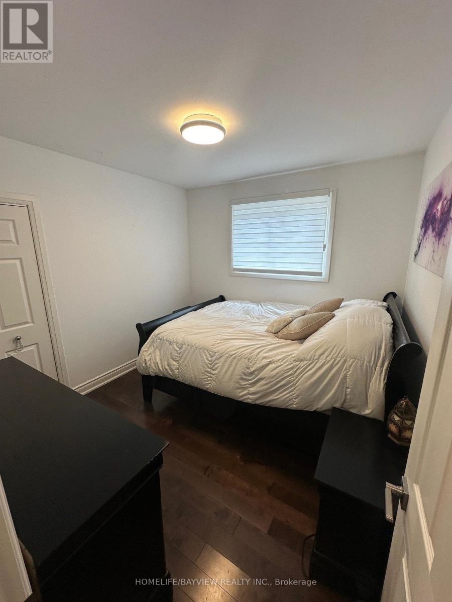 Main - 68 Knighton Drive, Toronto, Ontario  M4A 1W2 - Photo 10 - C13630966