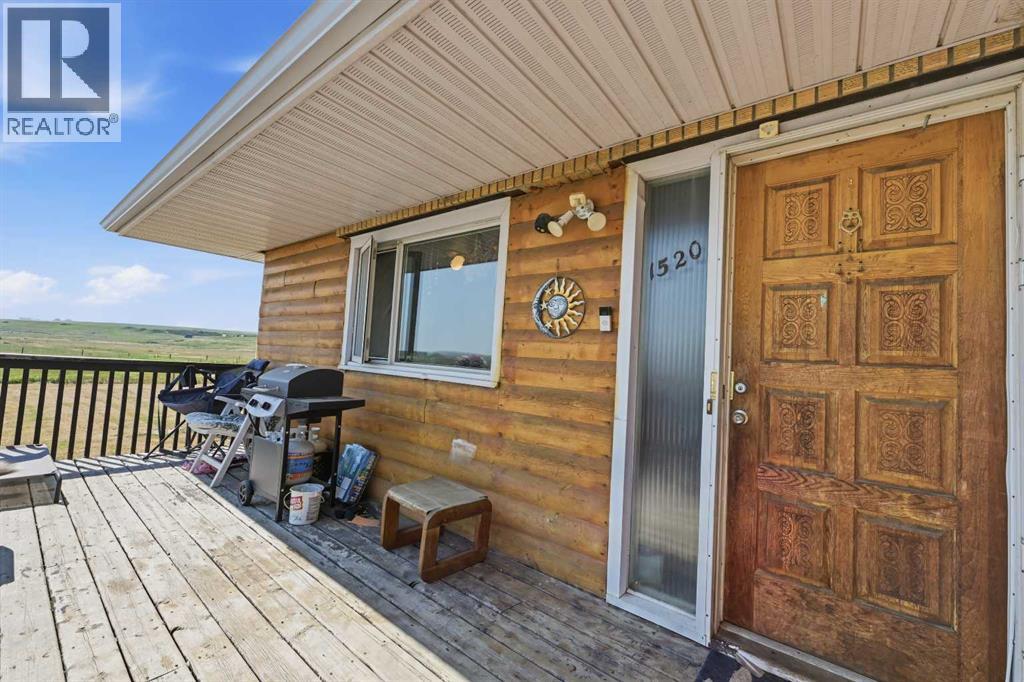 250082 Range Road 230, Rural Wheatland County, Alberta  T1P 2G6 - Photo 10 - A2333204