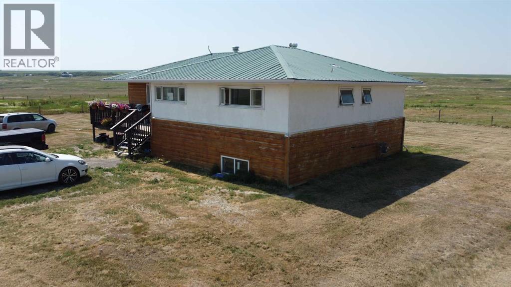 250082 Range Road 230, Rural Wheatland County, Alberta  T1P 2G6 - Photo 9 - A2333204