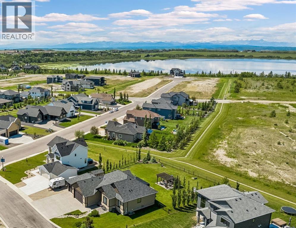 430 Monterra Bay, Cochrane Lake, Alberta  T4C 0G9 - Photo 35 - A2330877