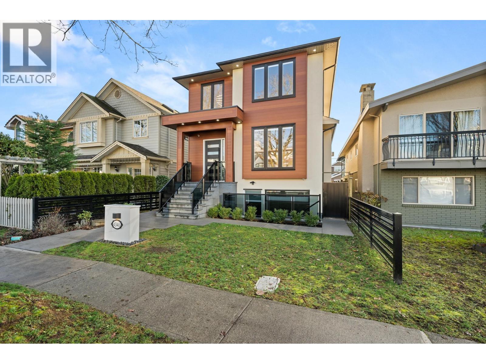 4346 Pender Street, Burnaby, British Columbia  V5C 2M6 - Photo 3 - R3148069
