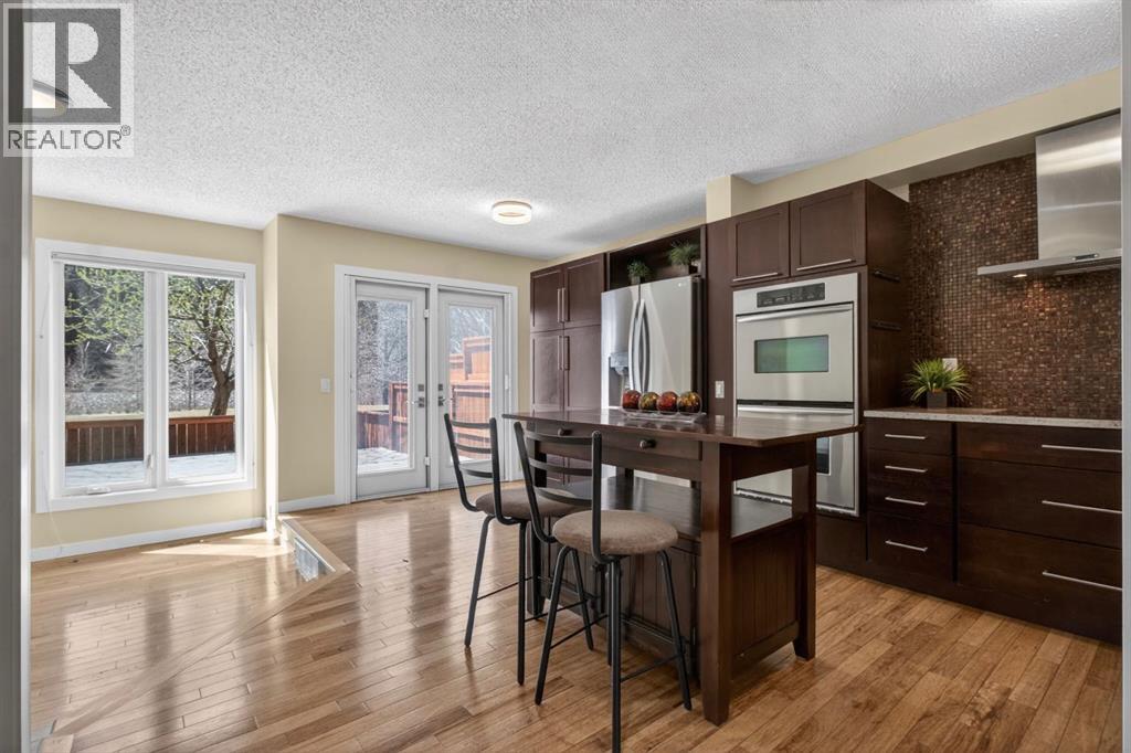 360 Point Mckay Gardens NW, Calgary, Alberta  T3B 4V8 - Photo 10 - A2329449