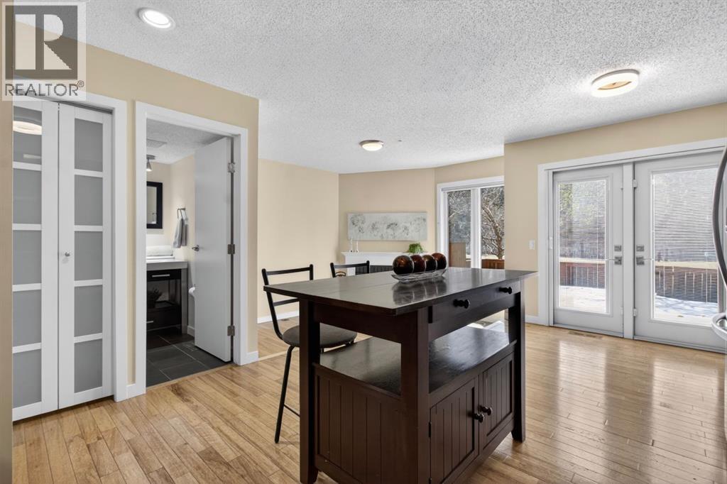 360 Point Mckay Gardens NW, Calgary, Alberta  T3B 4V8 - Photo 23 - A2329449