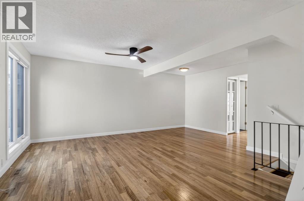 360 Point Mckay Gardens NW, Calgary, Alberta  T3B 4V8 - Photo 7 - A2329449