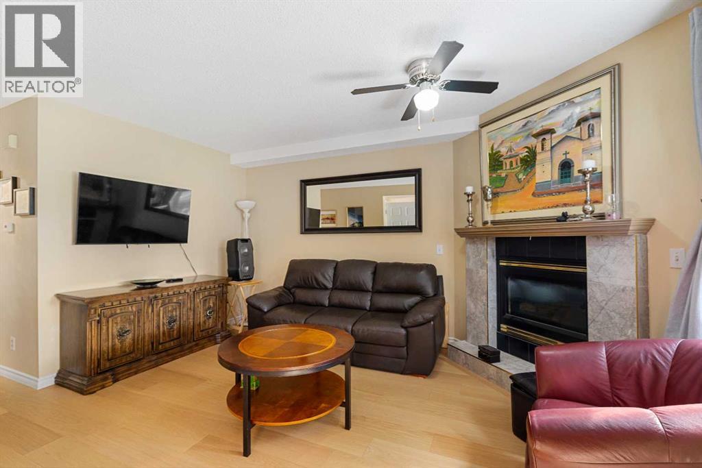 232 Harvest Glen Place NE, Calgary, Alberta  T3K 4J1 - Photo 9 - A2333348