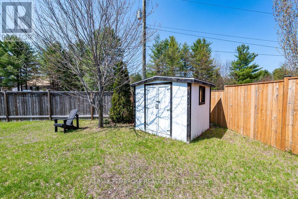 35 Winfield Street, Petawawa, Ontario  K8H 0A2 - Photo 41 - X13631730
