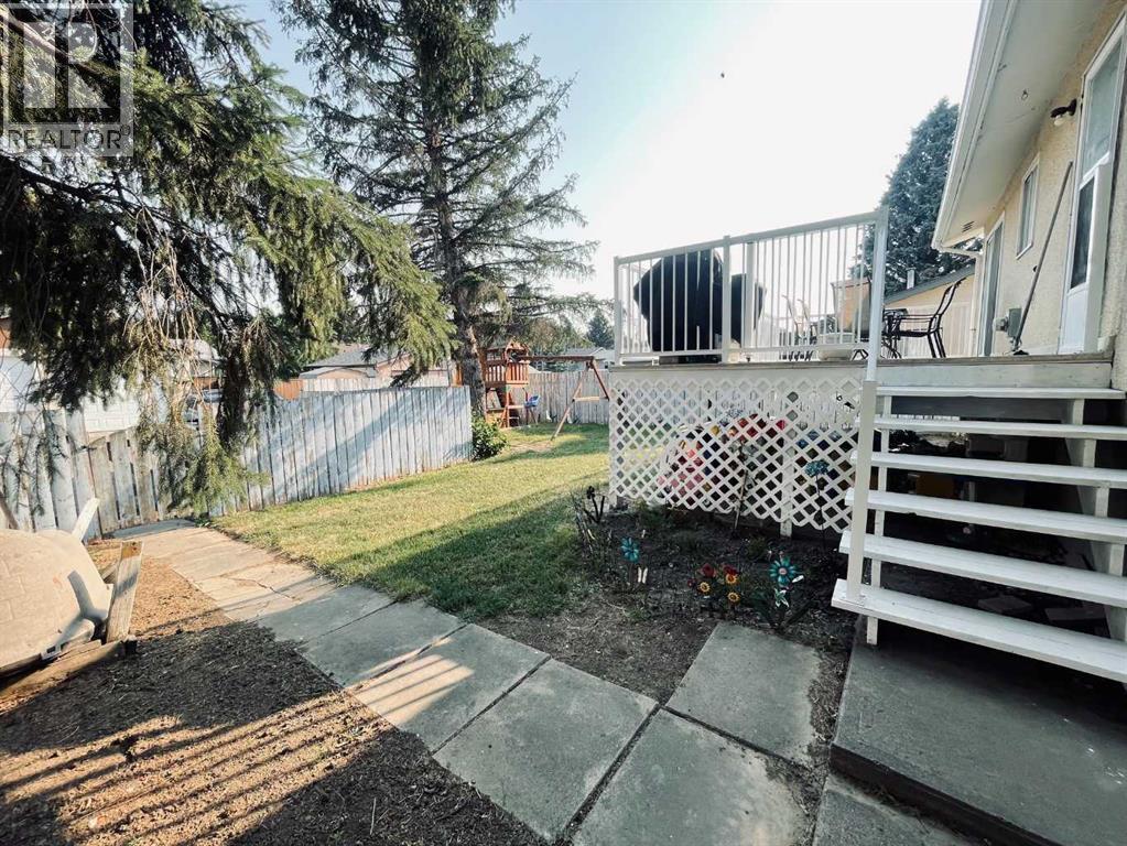 36 Park Meadows Boulevard N, Lethbridge, Alberta  T1H 4H8 - Photo 28 - A2330254
