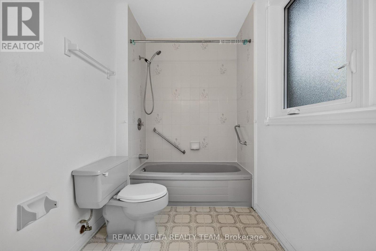 13 Sherk Crescent, Ottawa, Ontario  K2K 2L4 - Photo 17 - X13631710