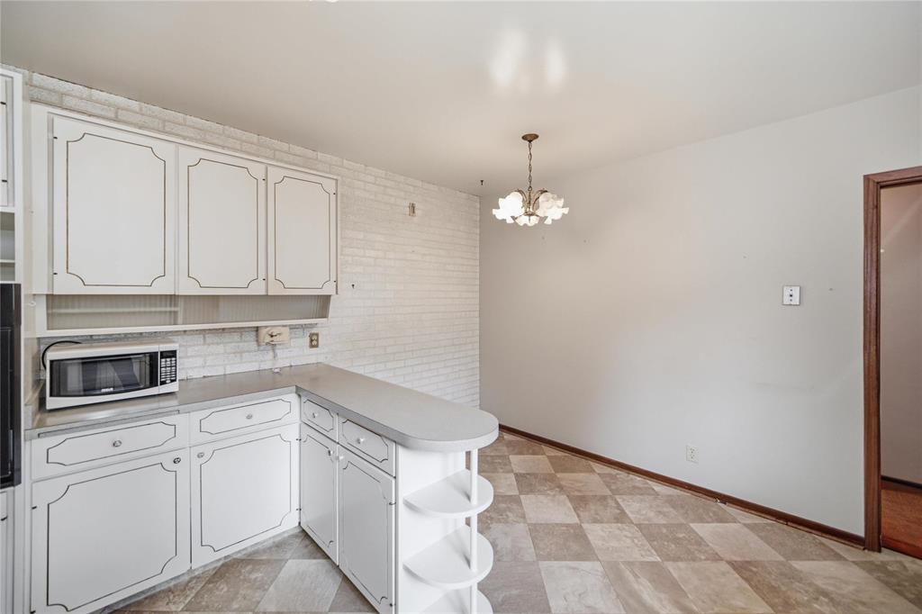 987 Sinclair Street, Winnipeg, Manitoba R2V 2Y3 - Photo 12 - 202619264