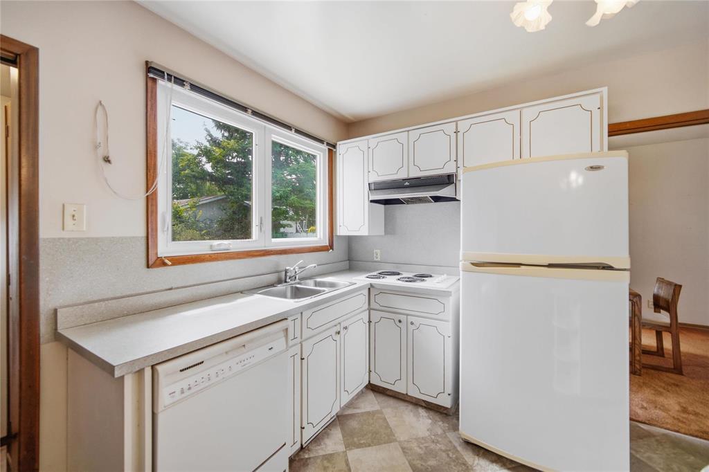 987 Sinclair Street, Winnipeg, Manitoba R2V 2Y3 - Photo 13 - 202619264