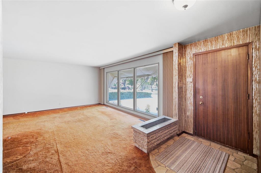 987 Sinclair Street, Winnipeg, Manitoba R2V 2Y3 - Photo 2 - 202619264