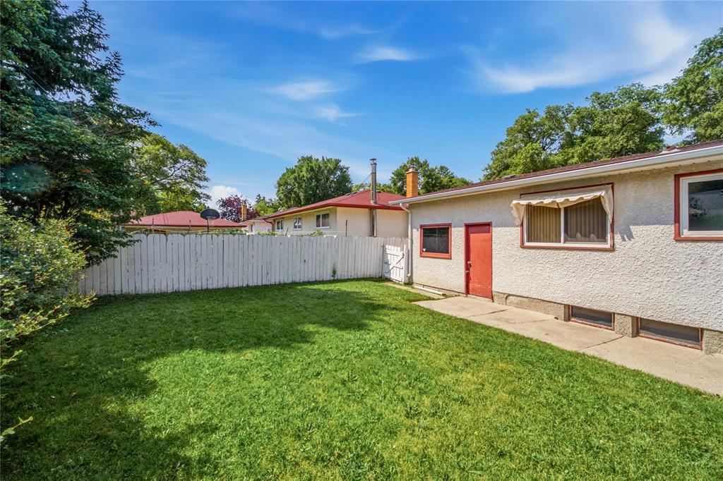 987 Sinclair Street, Winnipeg, Manitoba R2V 2Y3 - Photo 32 - 202619264