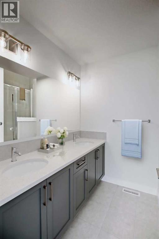 381 Waterford Boulevard, Chestermere, Alberta  T1X 2Z7 - Photo 3 - A2315805