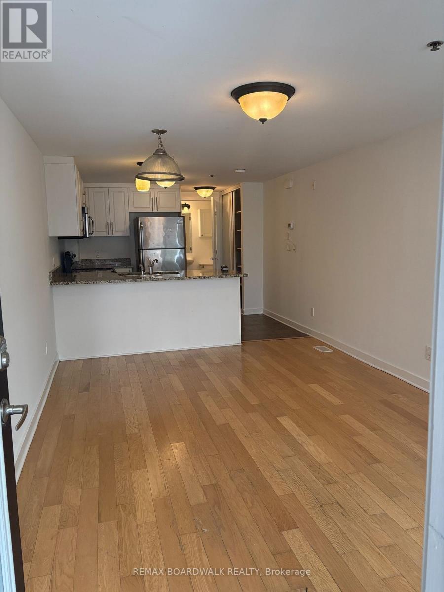 132 Daly Avenue, Ottawa, Ontario  K1N 0B2 - Photo 2 - X13631738
