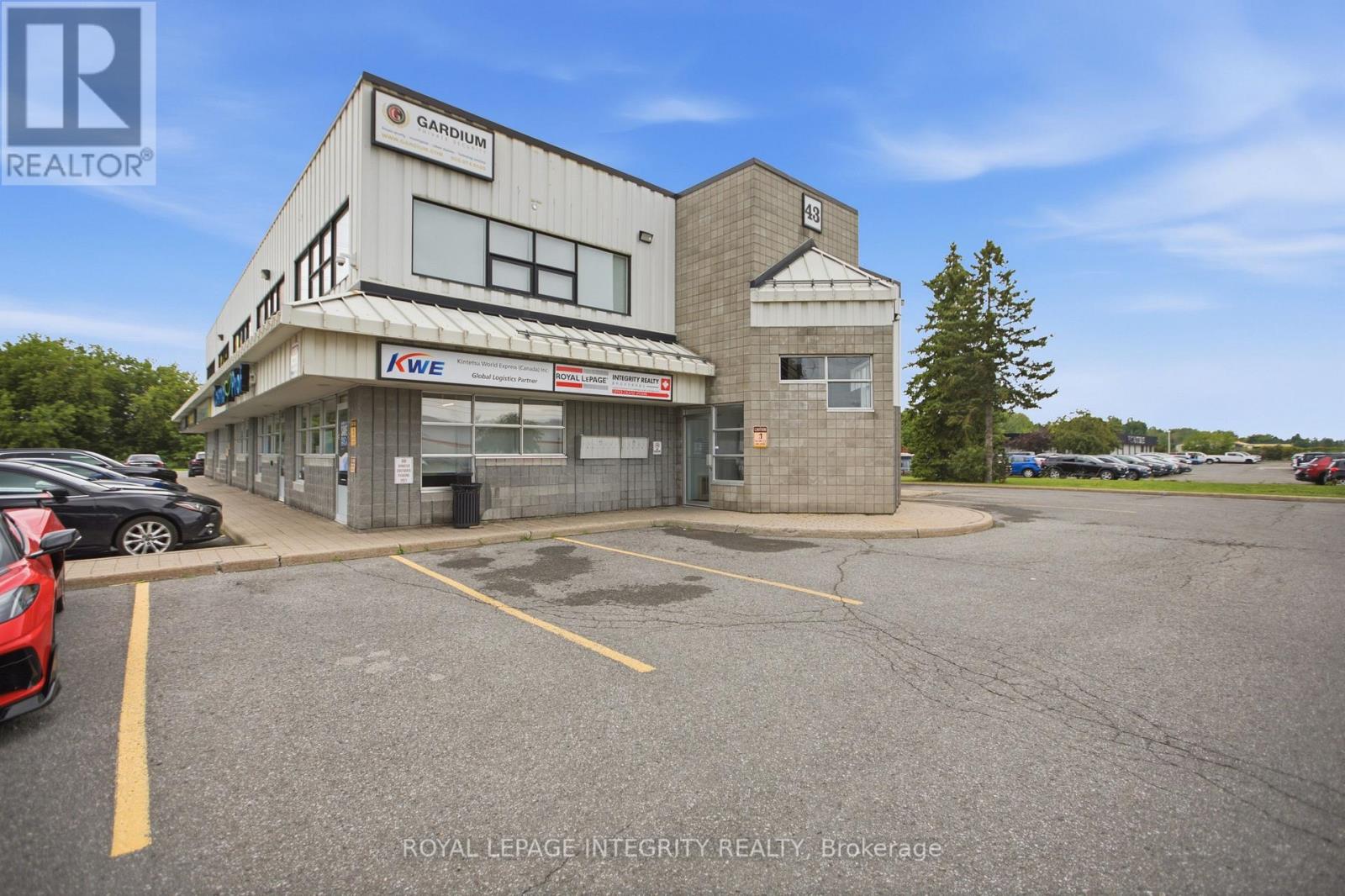 #c208 - 43 Roydon Place, Ottawa, Ontario  K2E 1A3 - Photo 4 - X13631760