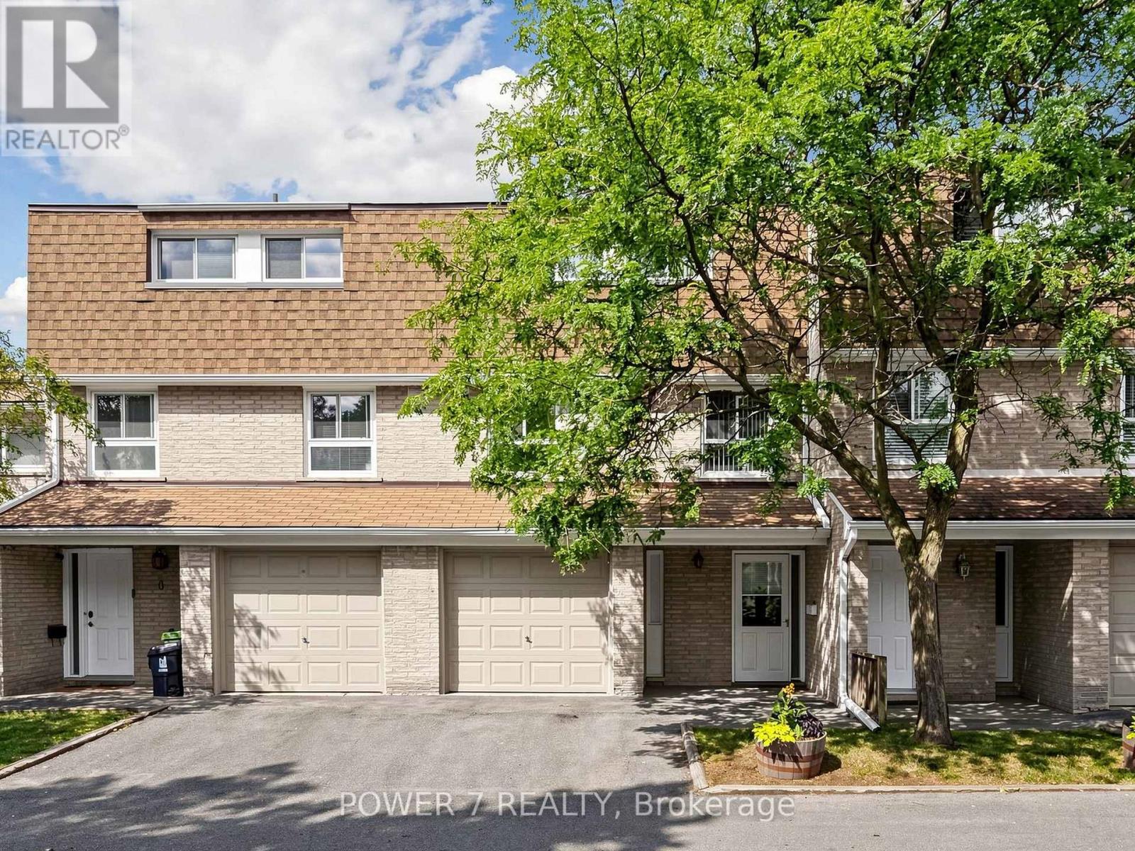 5 - 77 RAMEAU DRIVE, Toronto, Ontario