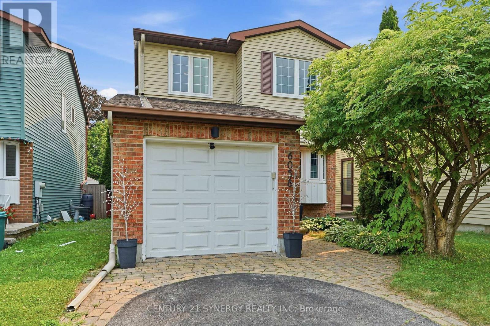 6058 FORESTGLEN CRESCENT, Ottawa, Ontario