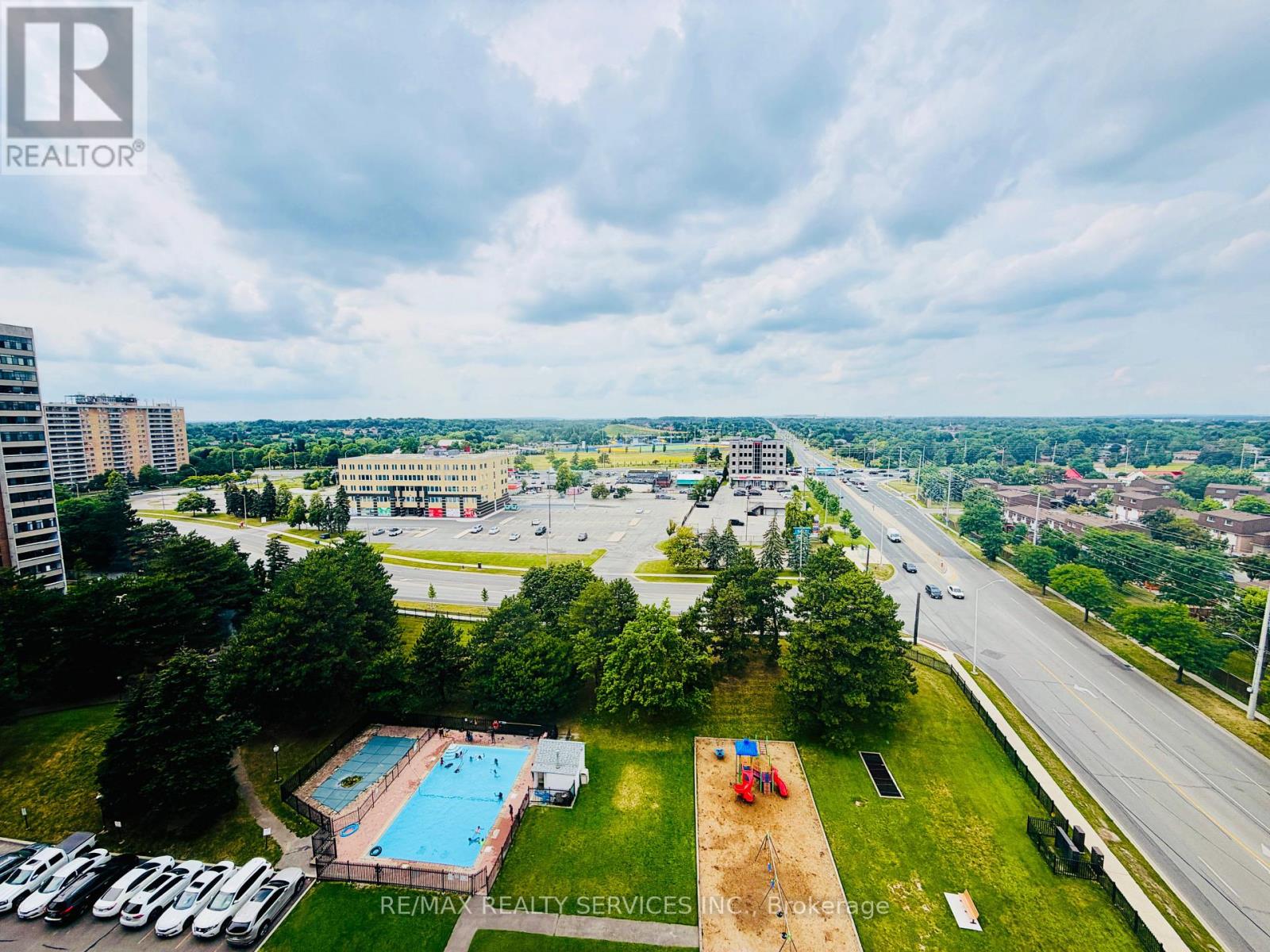 1402 - 25 Kensington Road, Brampton, Ontario L6T 3W8 - Photo 5 - W13626776