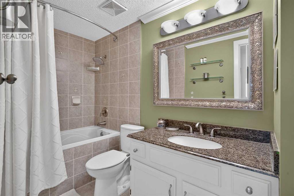12, 140 Point Drive NW, Calgary, Alberta  T3B 4W3 - Photo 30 - A2328486