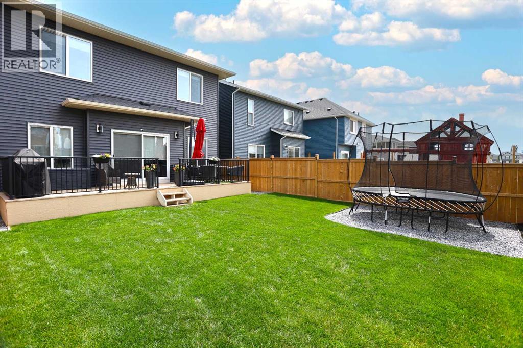 553 Baywater Manor SW, Airdrie, Alberta  T4B 5R7 - Photo 4 - A2284743