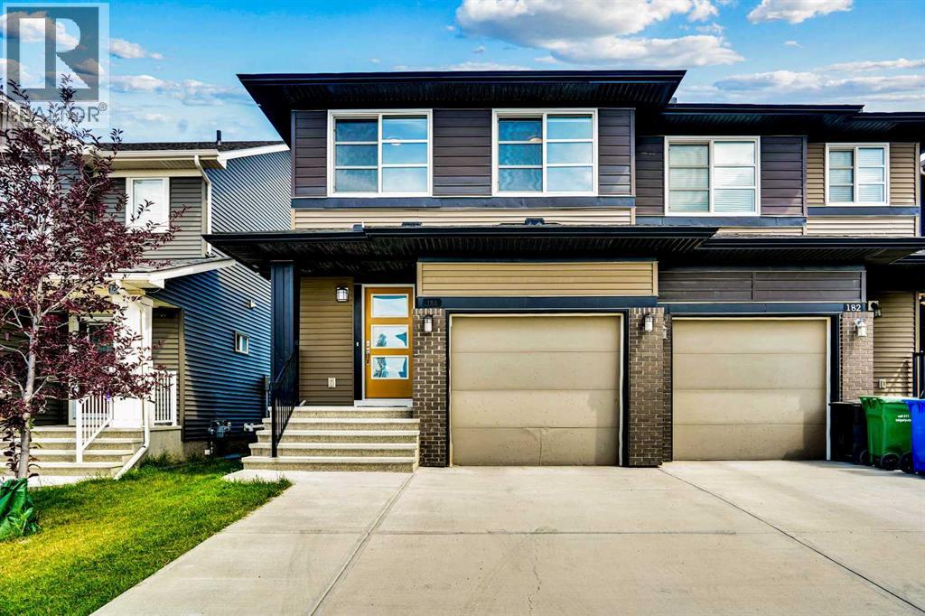 186 Carringvue Park NW, Calgary, Alberta