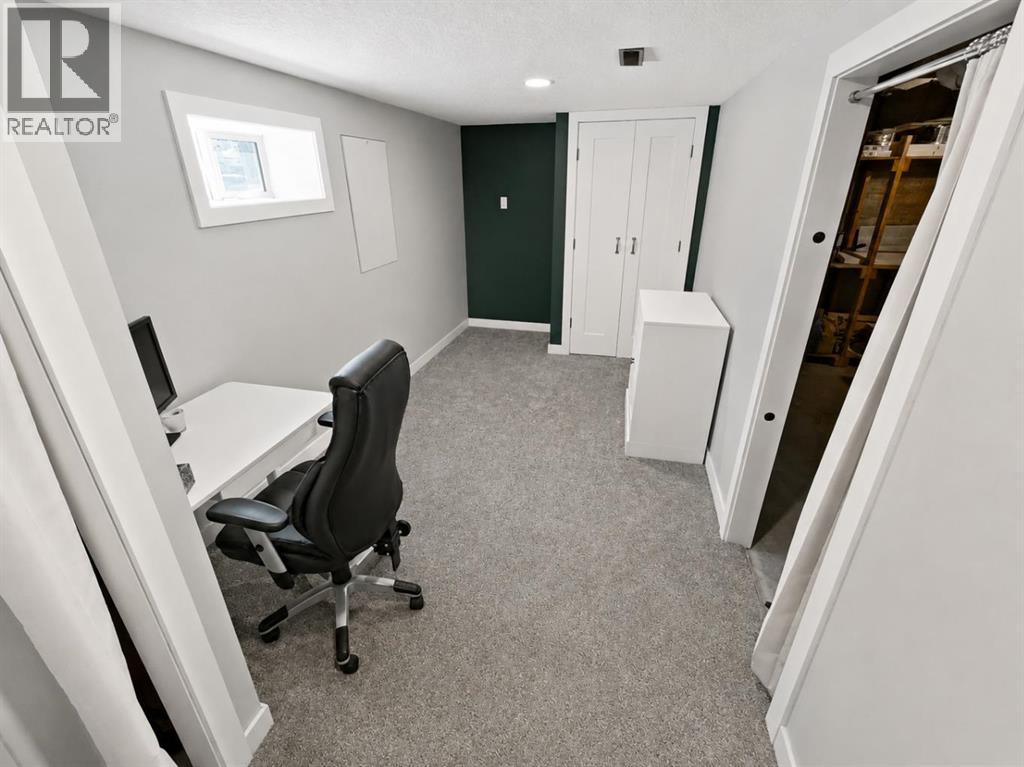 18 Maple Street, Okotoks, Alberta  T1S 1J6 - Photo 28 - A2310154