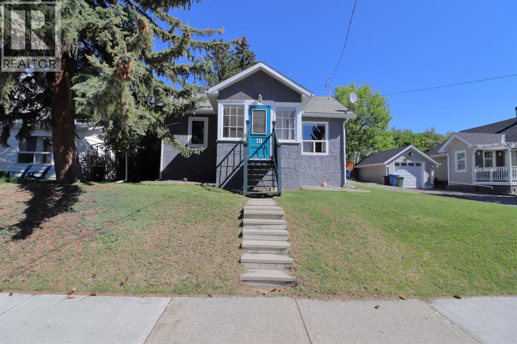 18 Maple Street, Okotoks, Alberta  T1S 1J6 - Photo 47 - A2310154