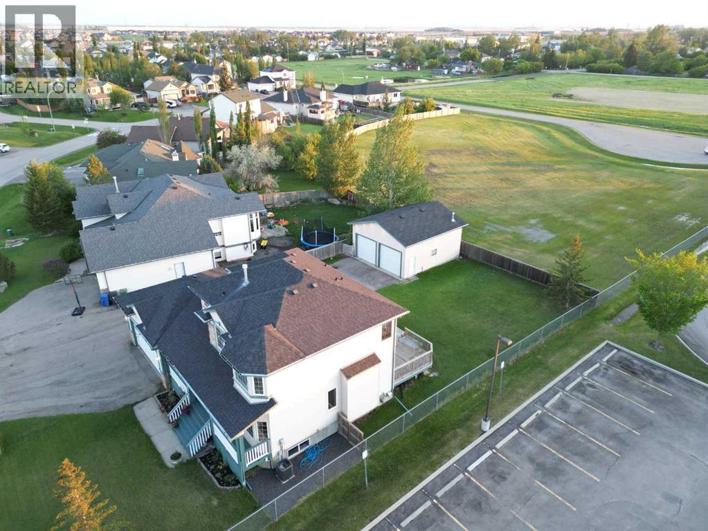46 4 Street NE, Langdon, Alberta  T0J 1X1 - Photo 4 - A2317179