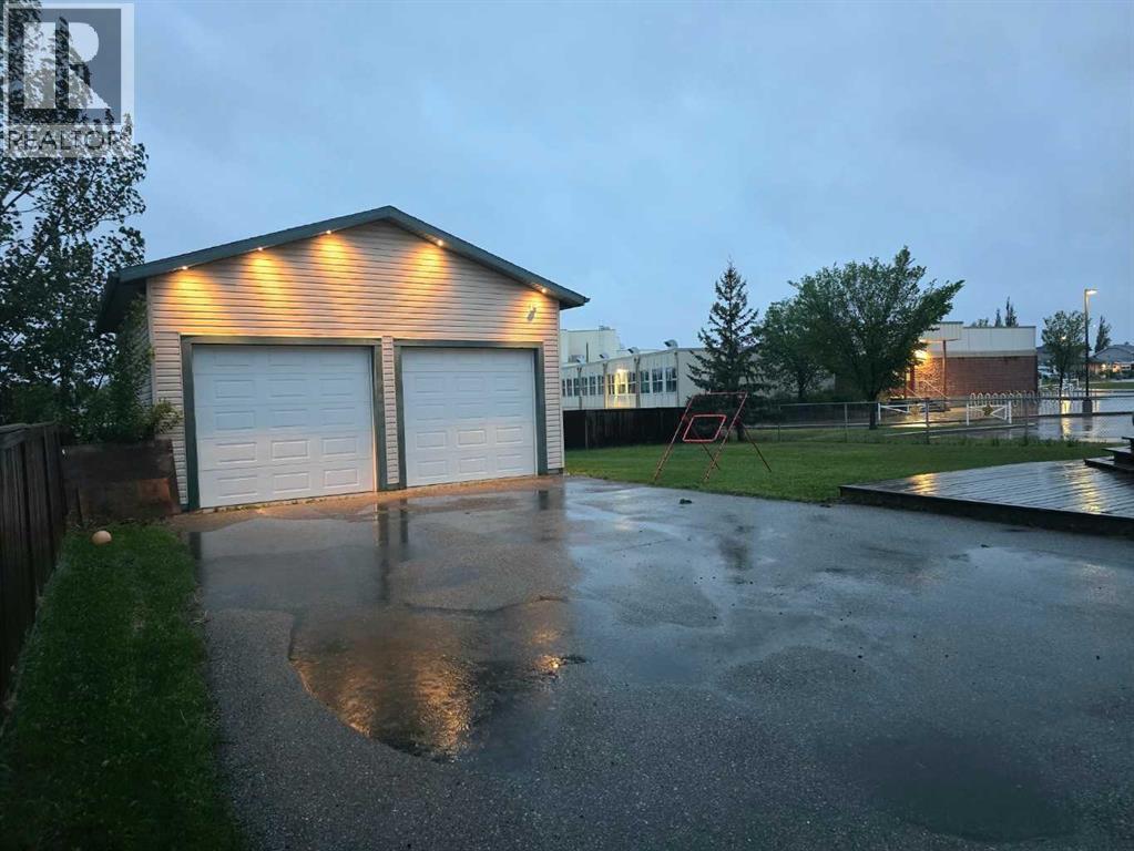 46 4 Street NE, Langdon, Alberta  T0J 1X1 - Photo 40 - A2317179